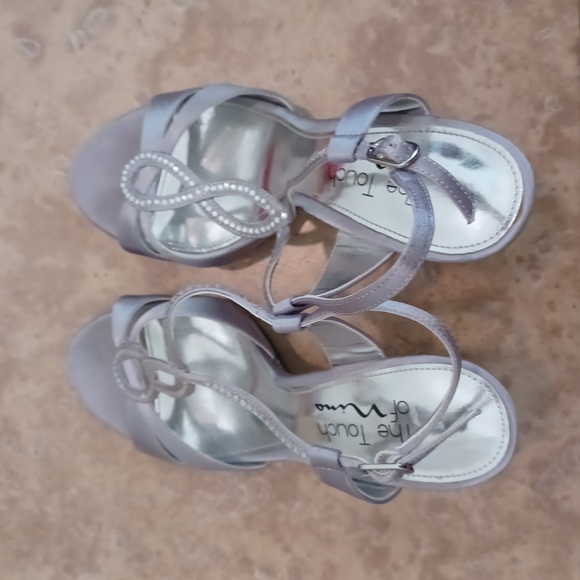 Touch of Nina Heels - Picture 10 of 11